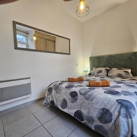 Le Contemporain-2 Chambres-Vue Eglise Saint Paul นีมส์ ภายนอก รูปภาพ